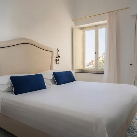 Savoia 4*